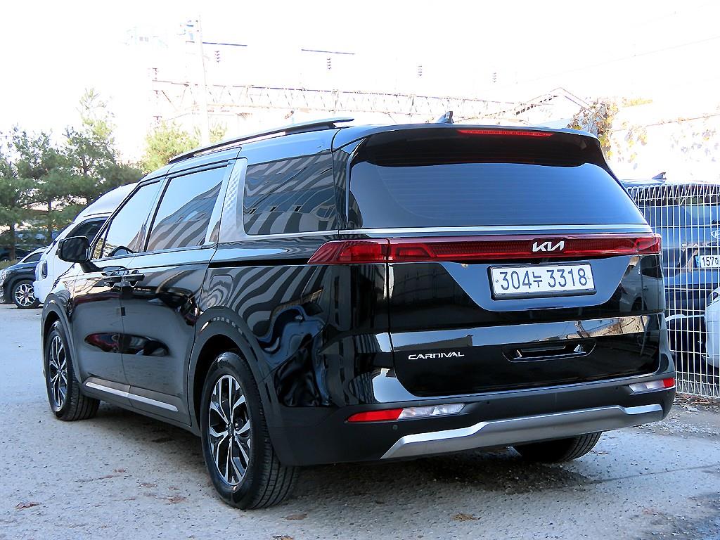 KIA Carnival - Vista 3