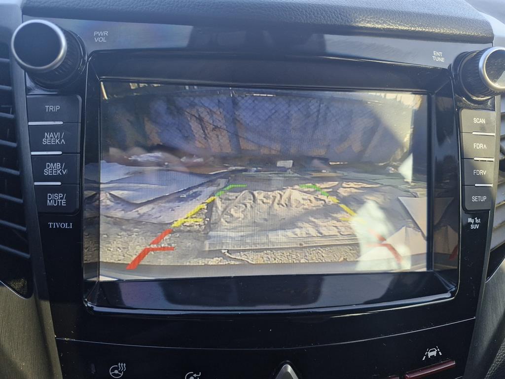 Ssangyong Tivoli - Vista 11