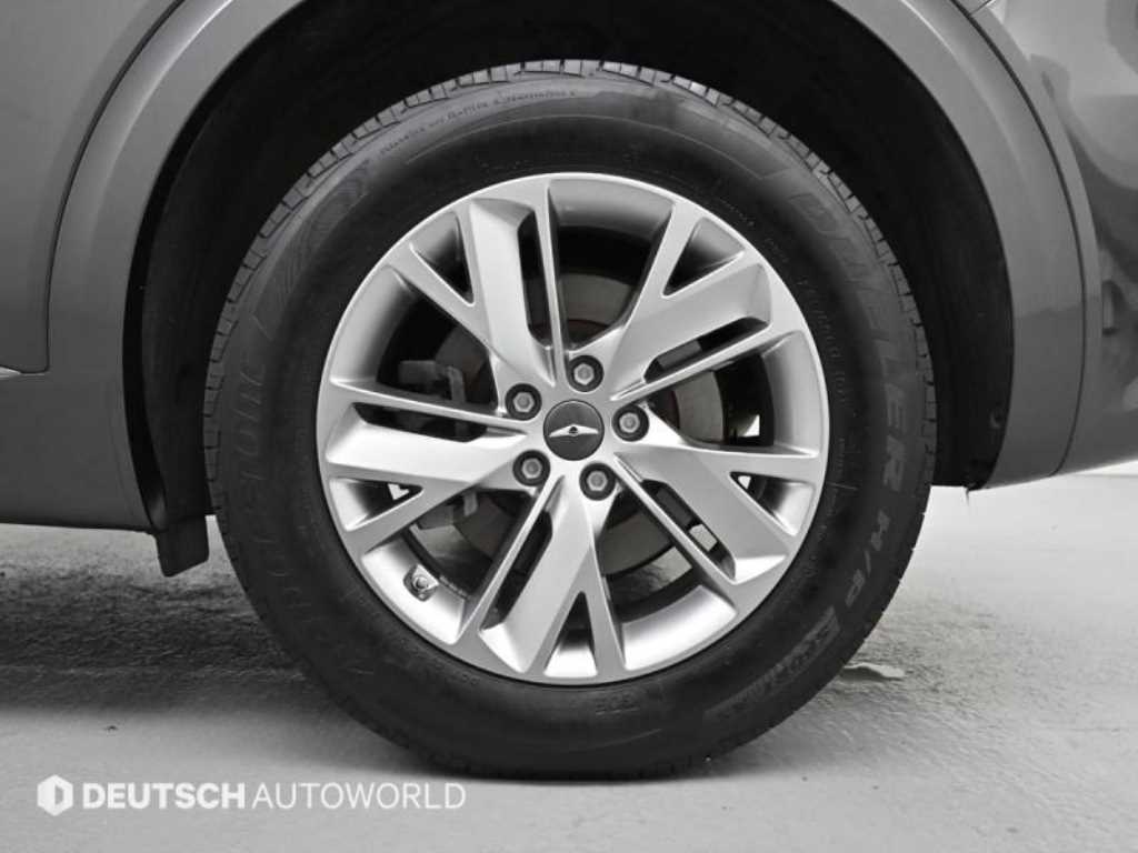 Genesis GV70 - Vista 5