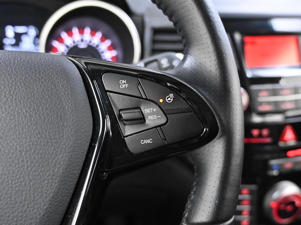 Ssangyong Tivoli 2016 Blanco - Importación desde Corea - HF Imports Iquique - Foto 18