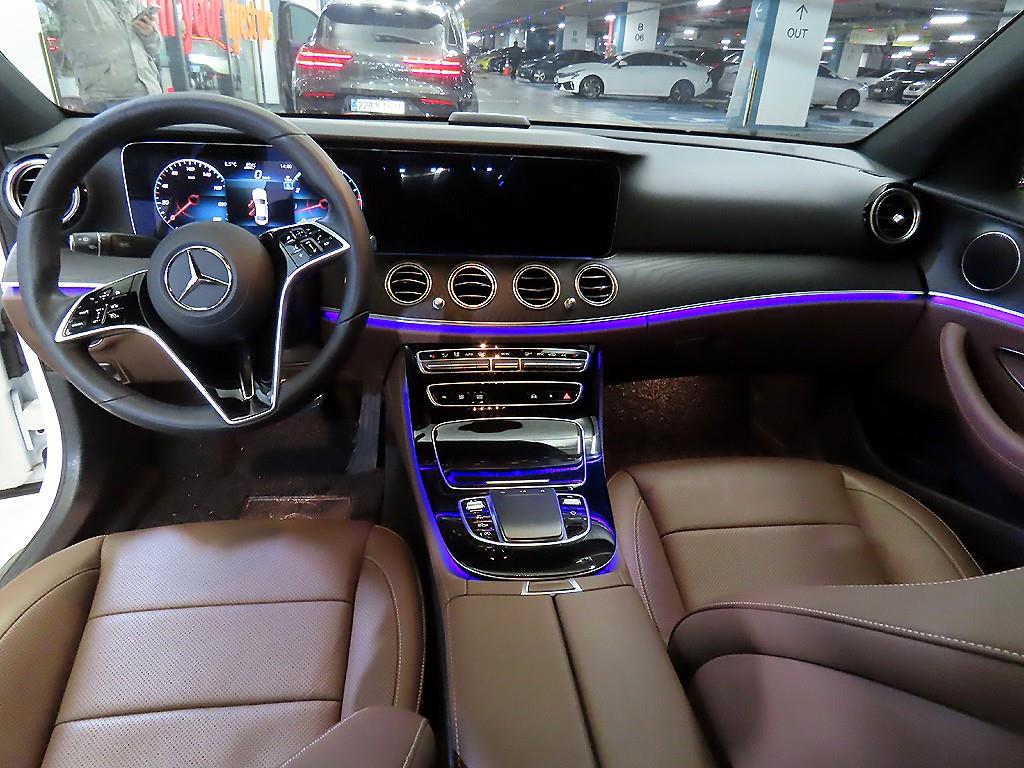 Mercedes Benz E class - Vista 10