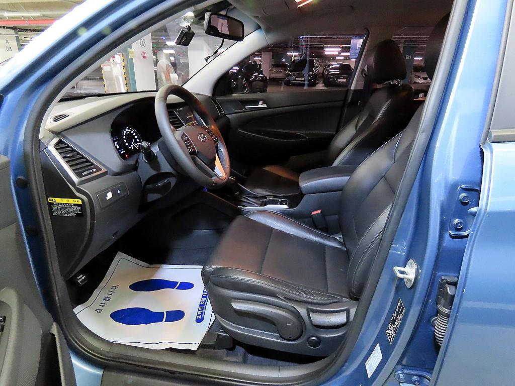 HYUNDAI Tucson - Vista 6