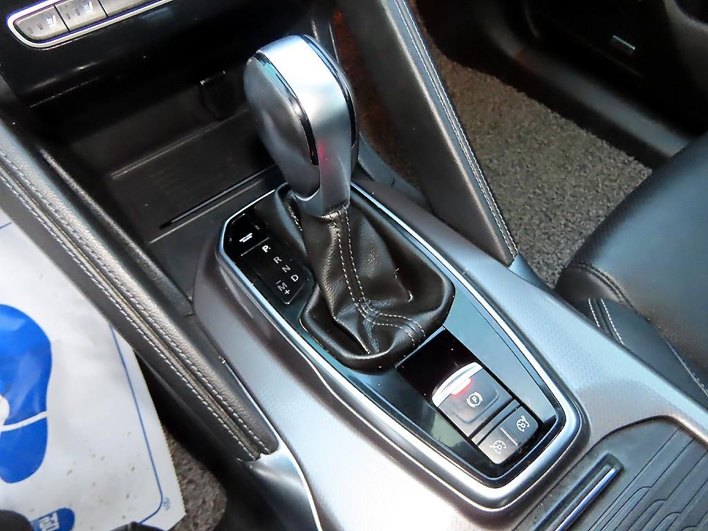 SAMSUNG QM6 - Vista 10