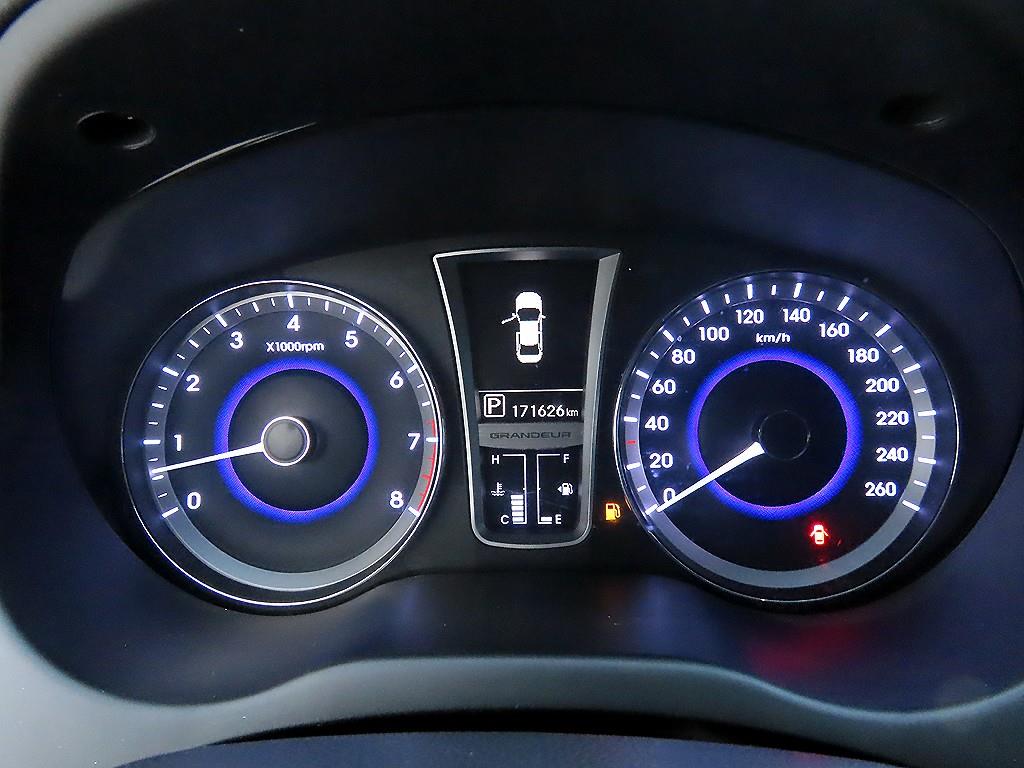 HYUNDAI Grandeur - Vista 9