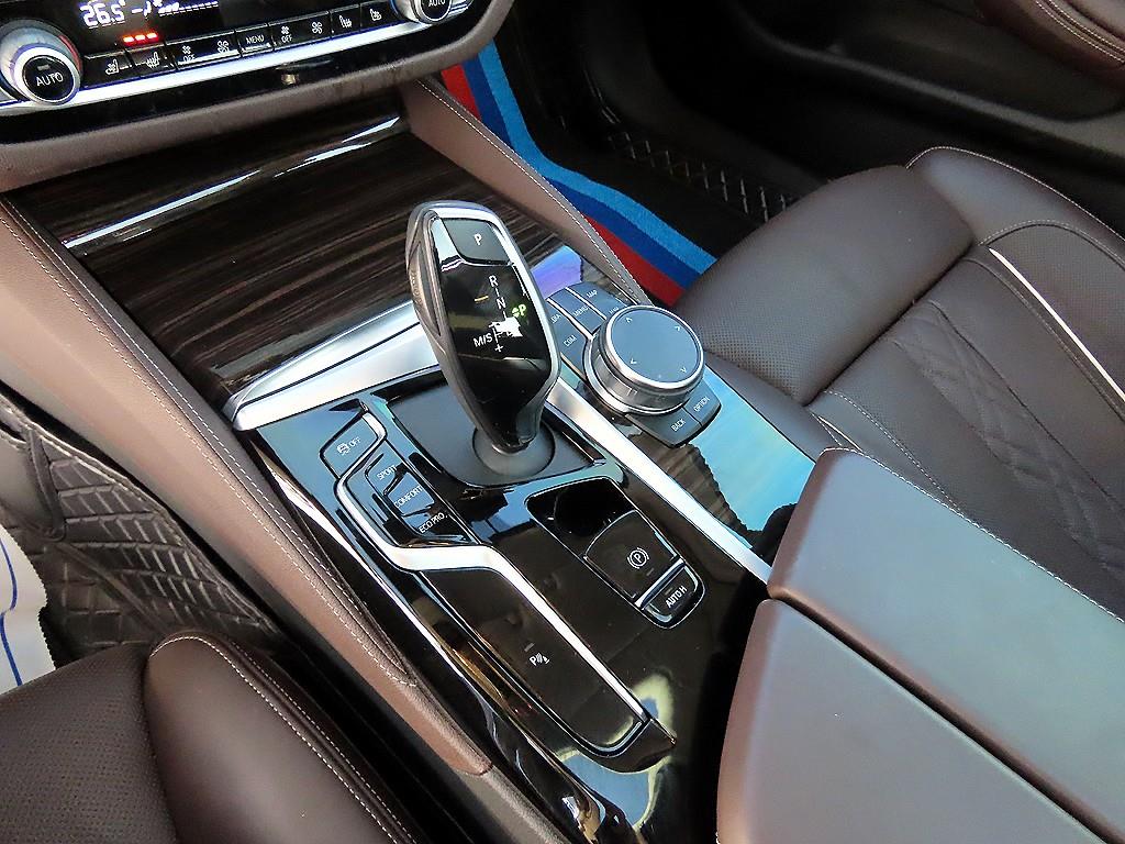 BMW 5 Series - Vista 11