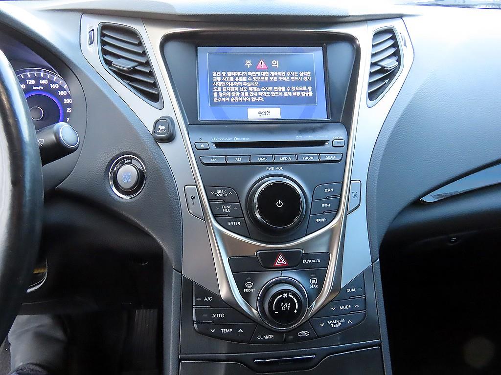 HYUNDAI Grandeur 2013 Negro - Importación desde Corea - HF Imports Iquique - Foto 13