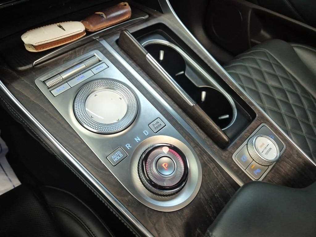 Genesis GV80 - Vista 8