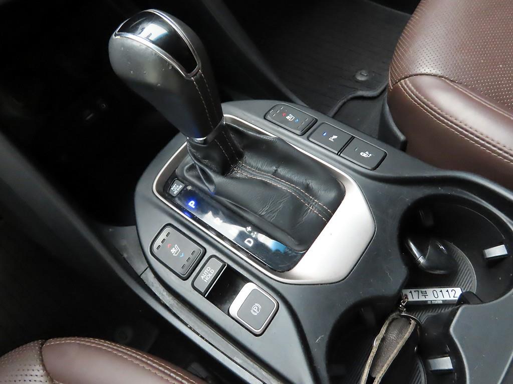 HYUNDAI Maxcruz - Vista 11