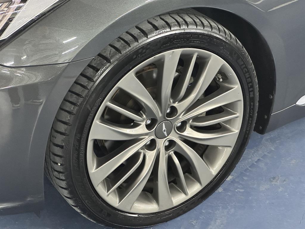 Genesis G80 - Vista 5