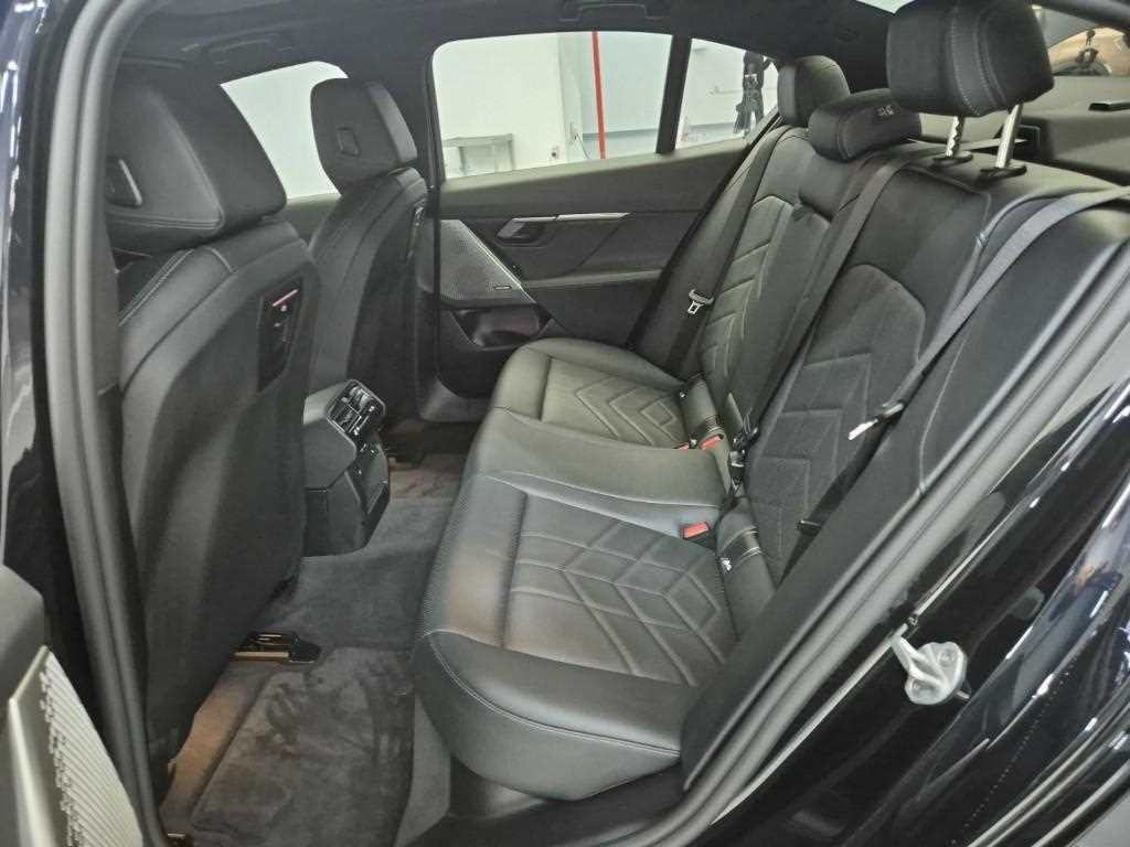 BMW 5 Series - Vista 12