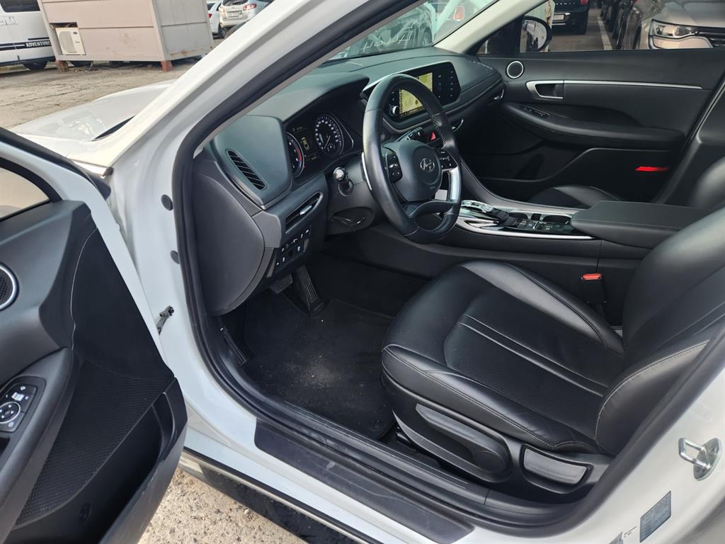 HYUNDAI Sonata - Vista 6