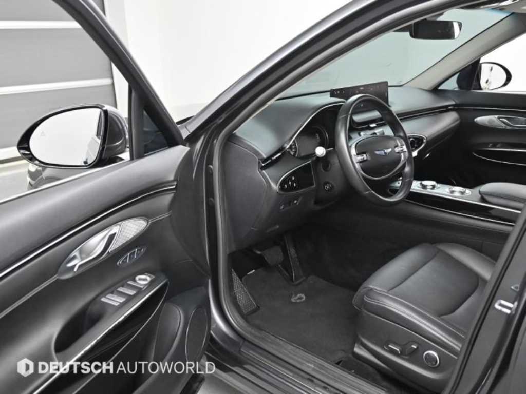 Genesis GV70 - Vista 11