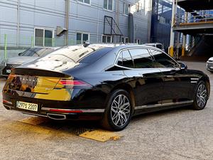 Genesis G90 - Vista 8