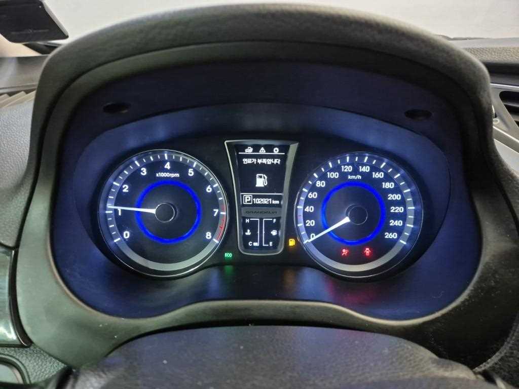 HYUNDAI Grandeur - Vista 6