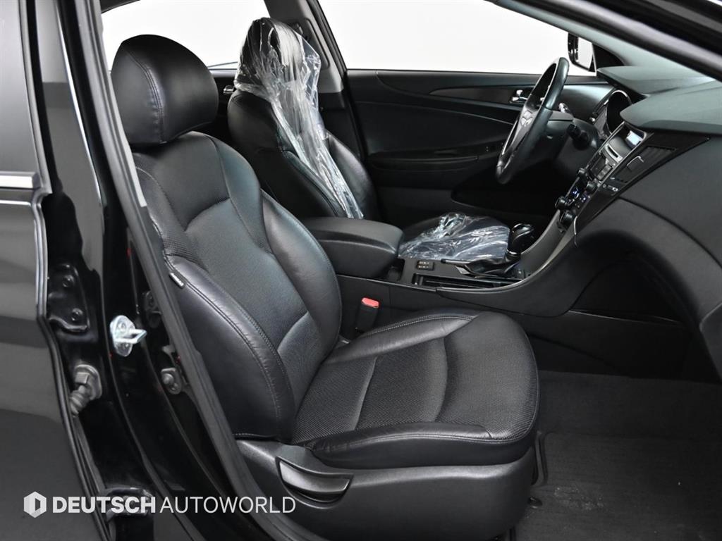 HYUNDAI Sonata - Vista 10