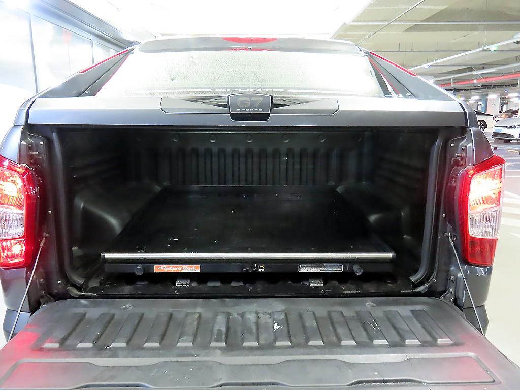 Ssangyong Rexton 2018 Gris - Importación desde Corea - HF Imports Iquique - Foto 18