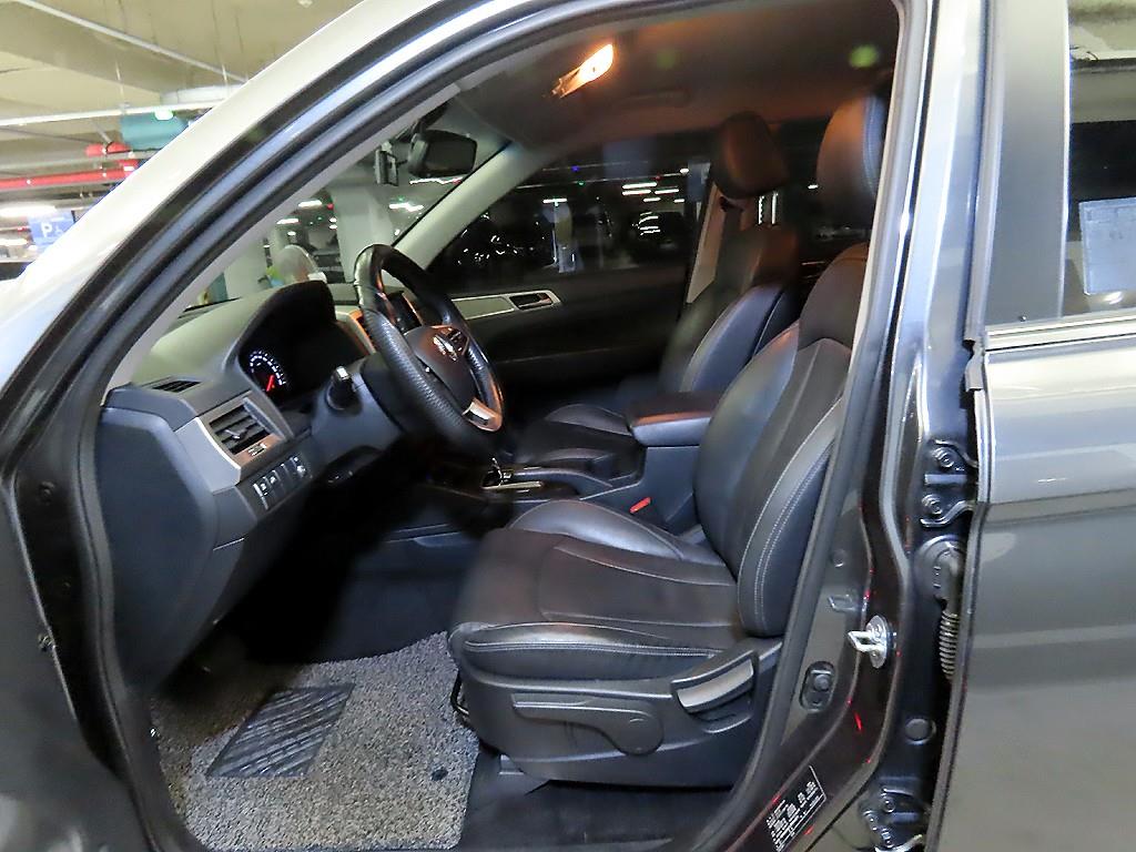 Ssangyong Rexton - Vista 6