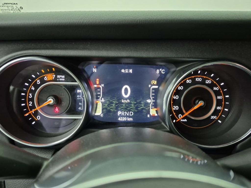 Jeep Wrangler - Vista 7