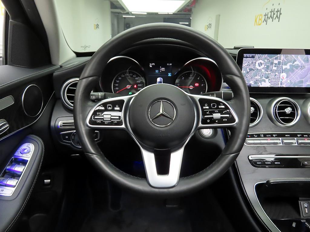 Mercedes Benz C Class - Vista 8