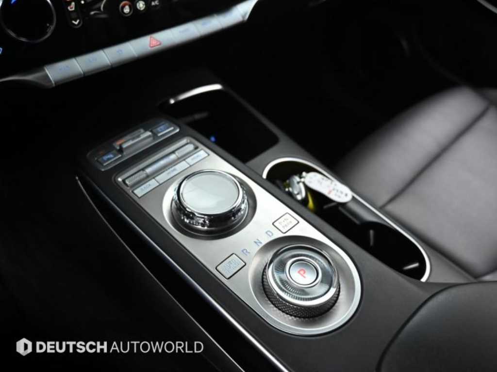 Genesis GV70 - Vista 9