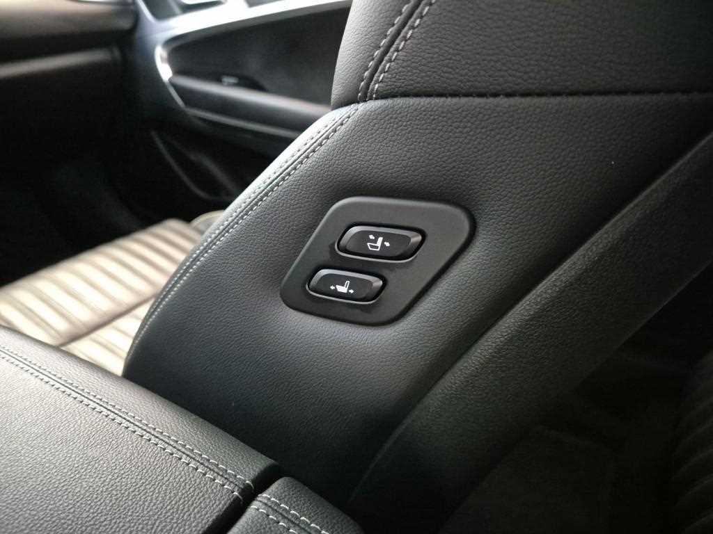 Genesis G70 2018 Negro - Importación desde Corea - HF Imports Iquique - Foto 19