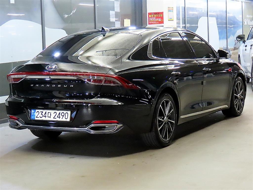 HYUNDAI Grandeur - Vista 4