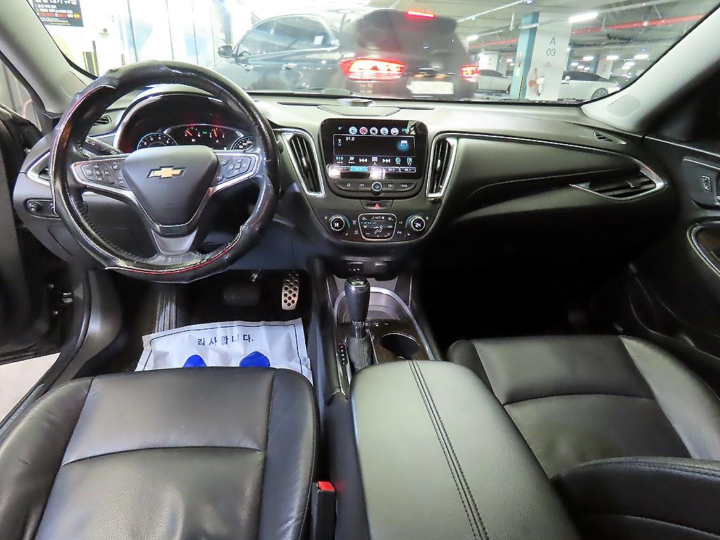 Chevrolet Malibu - Vista 10