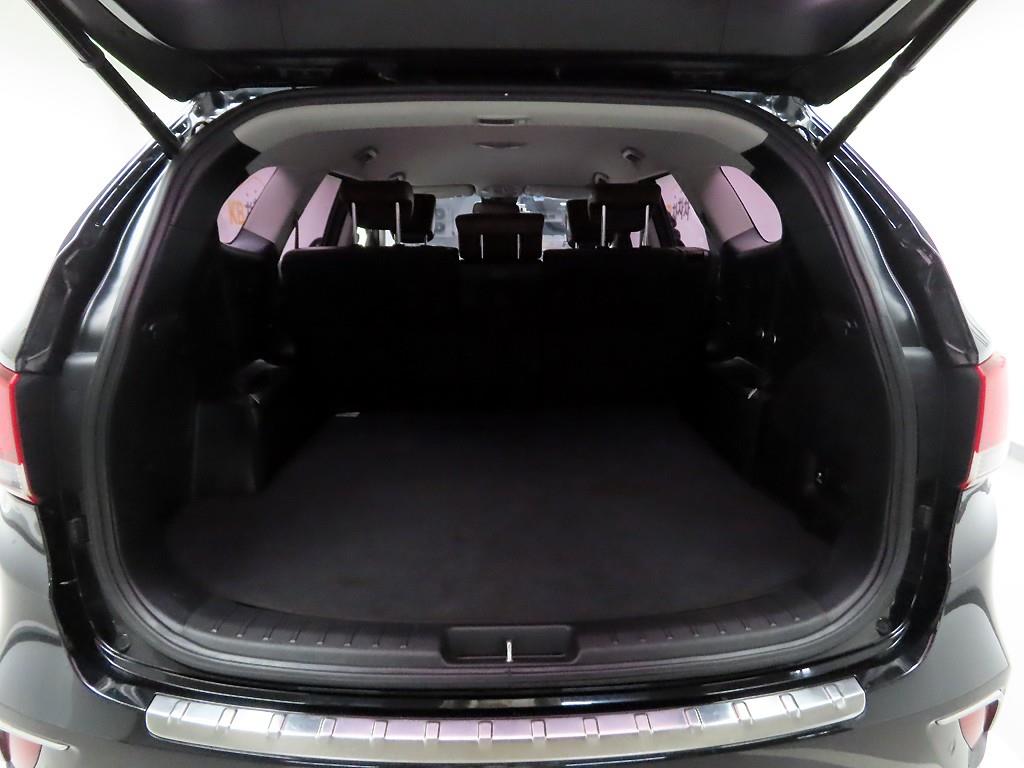 HYUNDAI Maxcruz - Vista 5