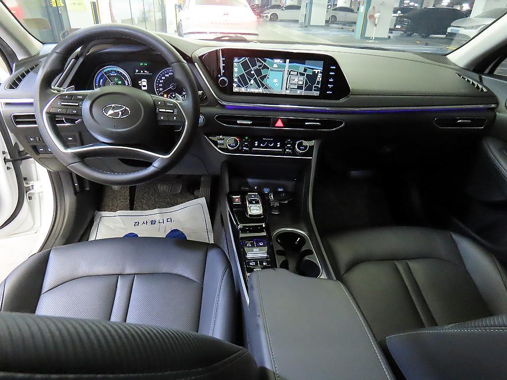 HYUNDAI Sonata - Vista 10