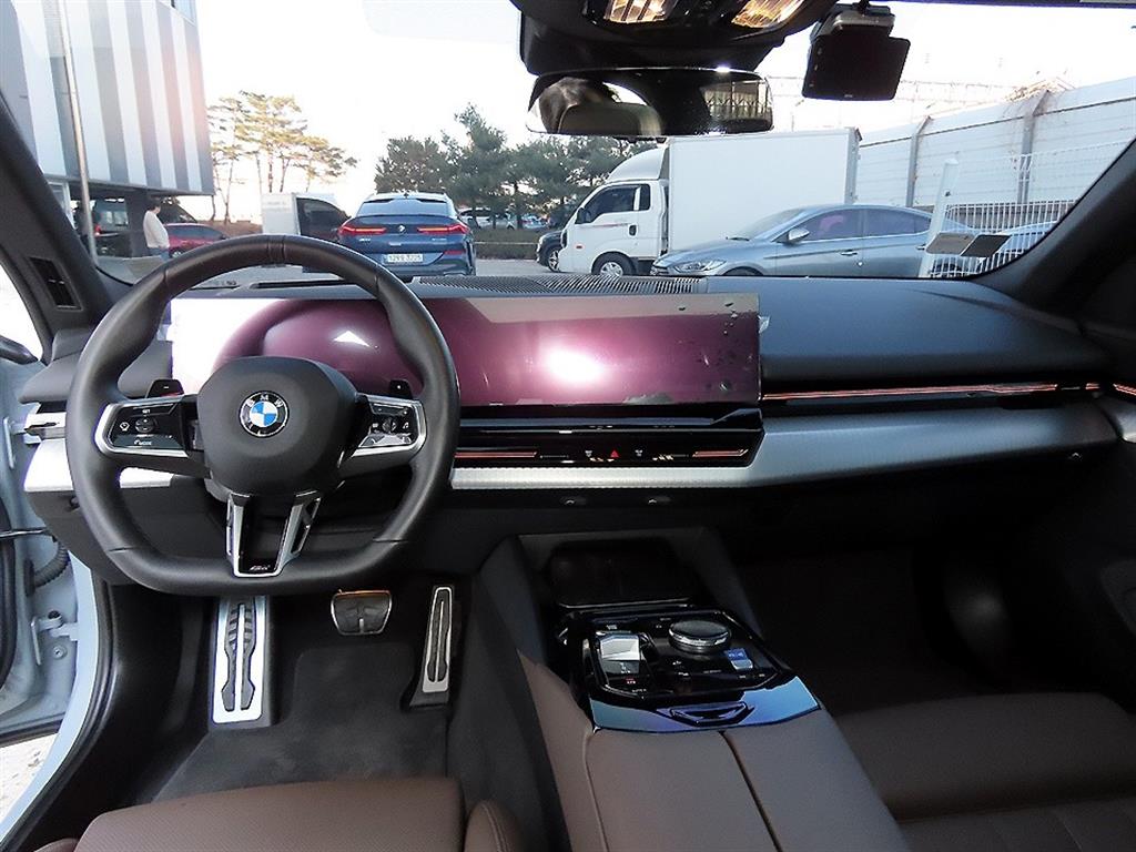 BMW 5 Series - Vista 7