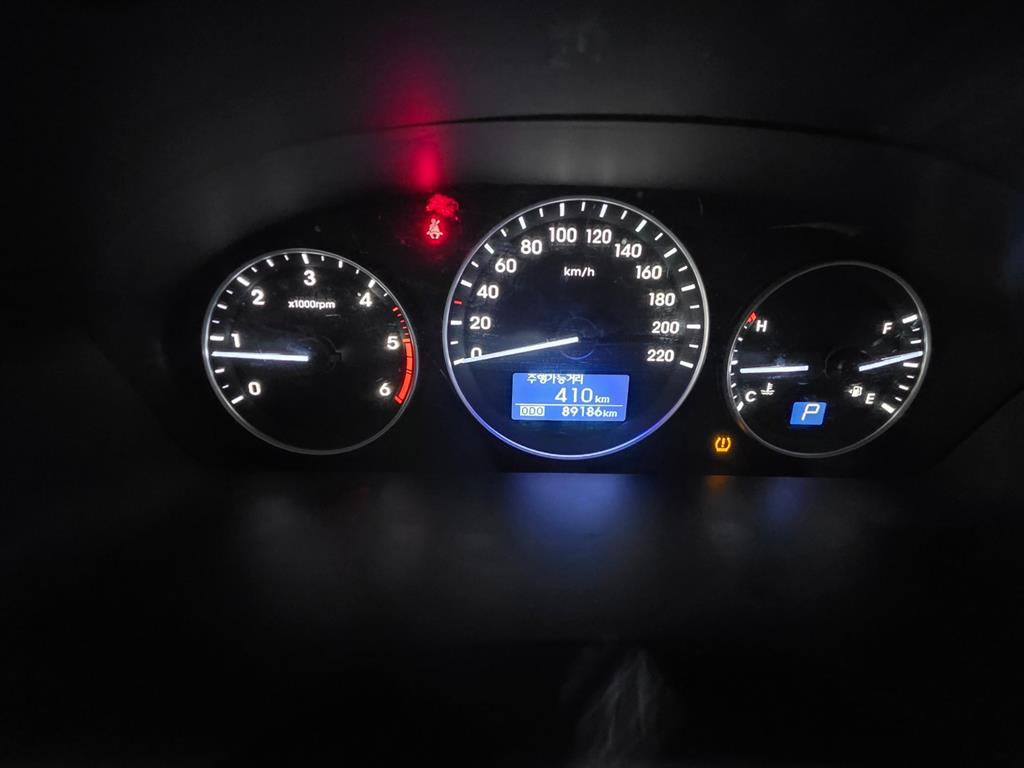 HYUNDAI Starex - Vista 11