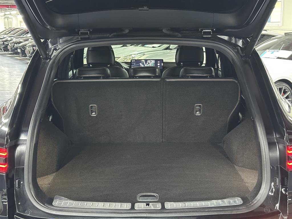 Genesis GV70 - Vista 8