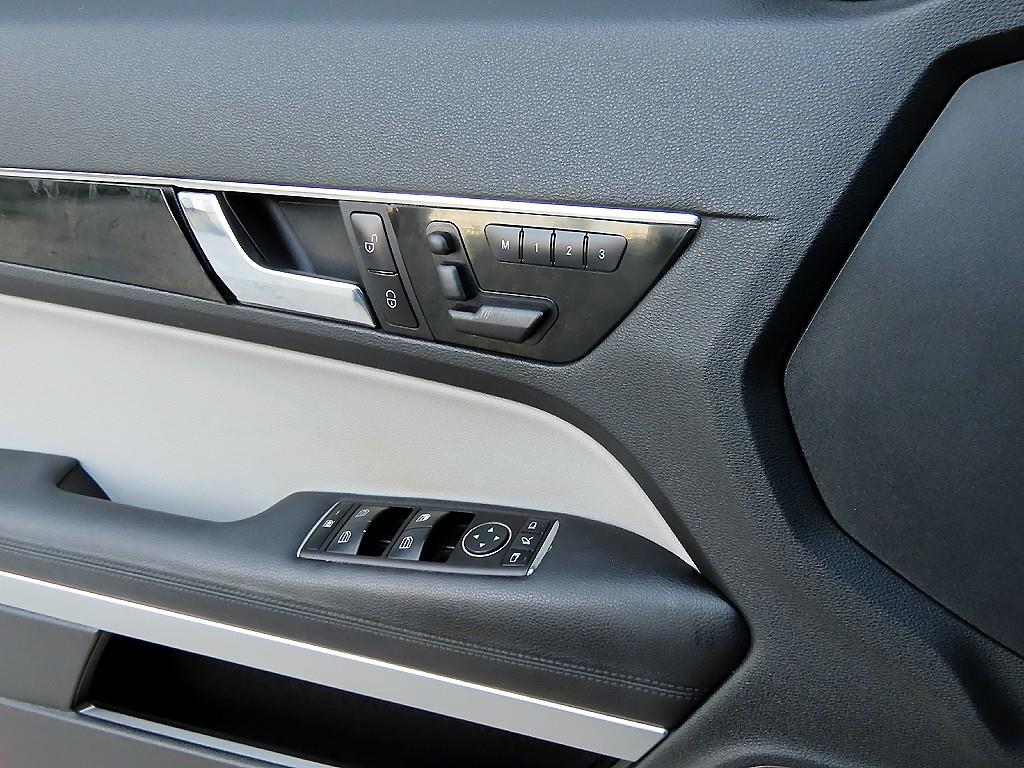 Mercedes Benz E class 2011 Negro - Importación desde Corea - HF Imports Iquique - Foto 16