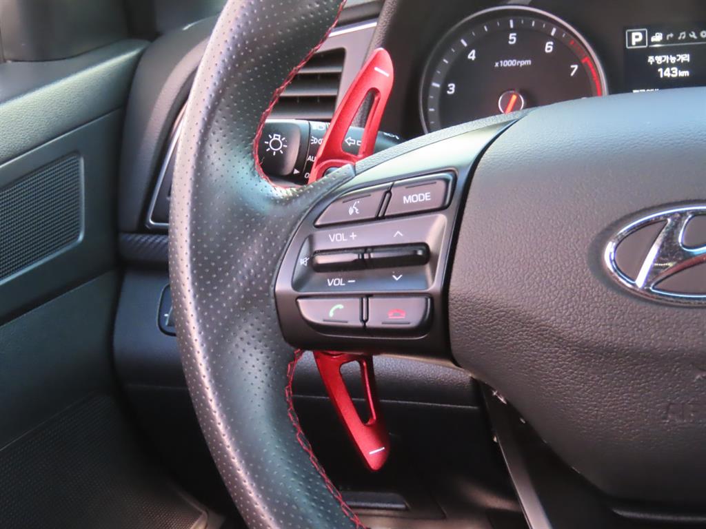 HYUNDAI Avante 2018 Blanco - Importación desde Corea - HF Imports Iquique - Foto 9