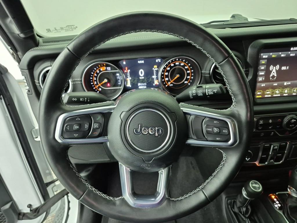 Jeep Wrangler - Vista 9