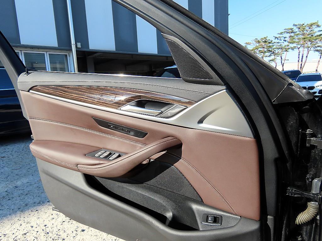 BMW 5 Series - Vista 12