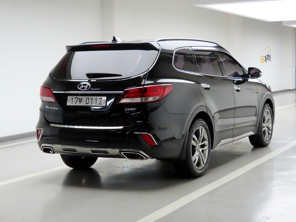 HYUNDAI Maxcruz - Vista 4