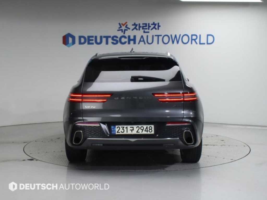 Genesis GV70 - Vista 4
