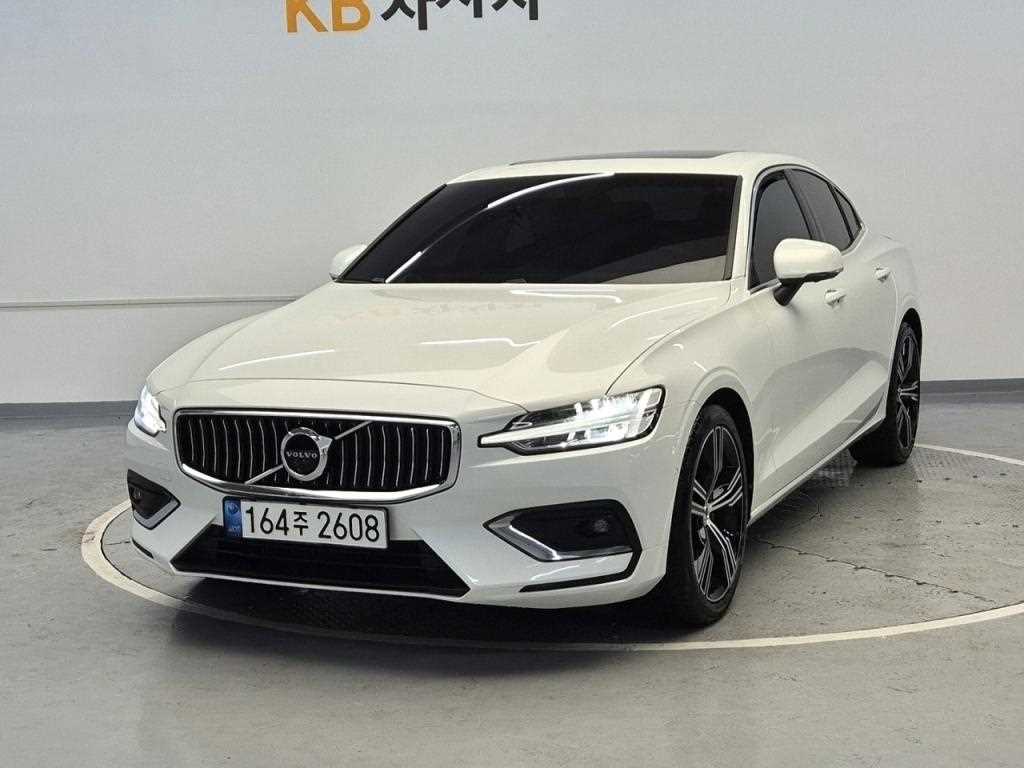 Volvo S60 2022 Blanco - Importación desde Corea - HF Imports Iquique - Foto 1