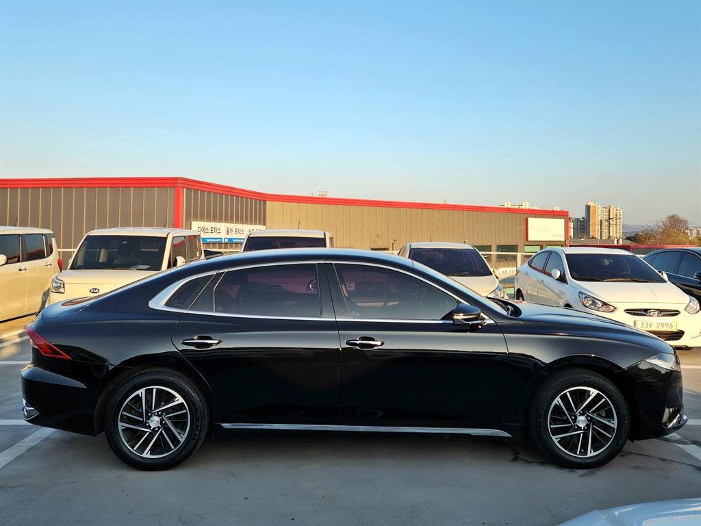 HYUNDAI Grandeur - Vista 4