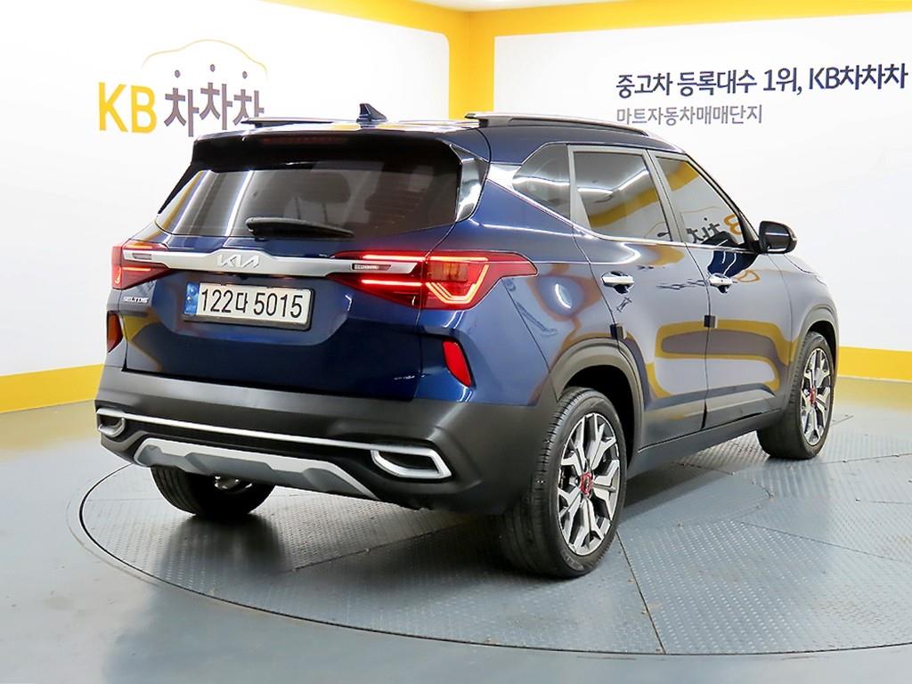 KIA Seltos - Vista 4