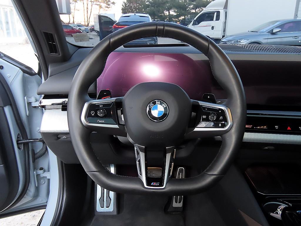 BMW 5 Series - Vista 8