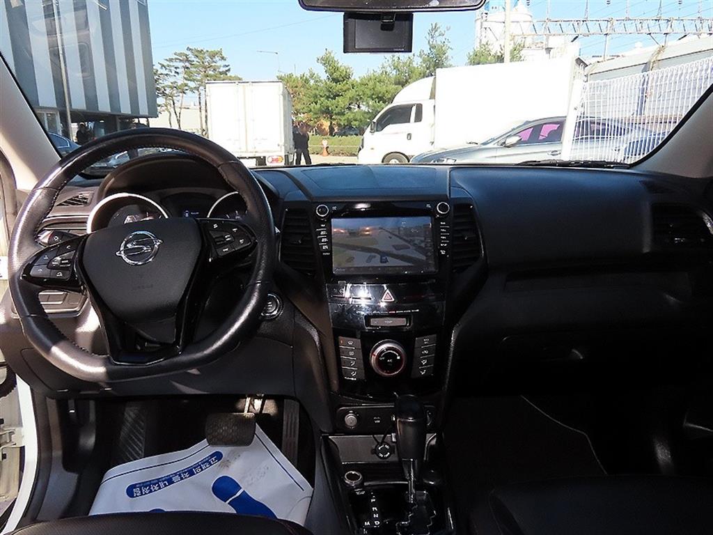 Ssangyong Tivoli - Vista 7