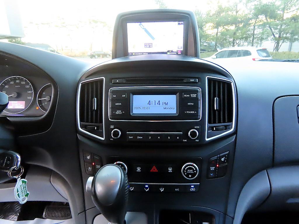 HYUNDAI Starex 2019 Gris - Importación desde Corea - HF Imports Iquique - Foto 14