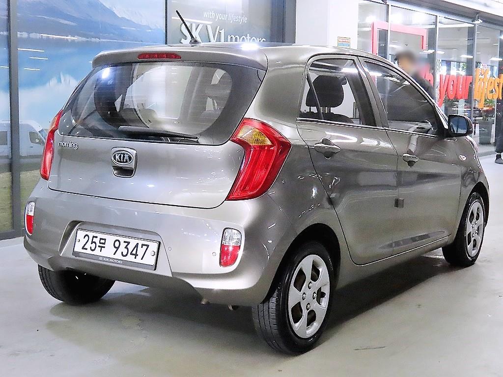 KIA Morning - Vista 4