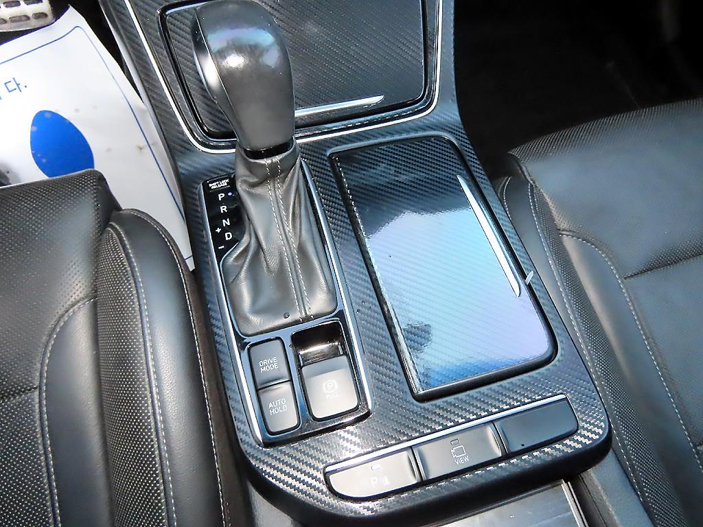 HYUNDAI Grandeur - Vista 11