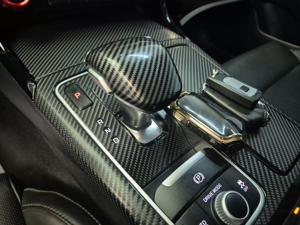 KIA Stinger - Vista 8