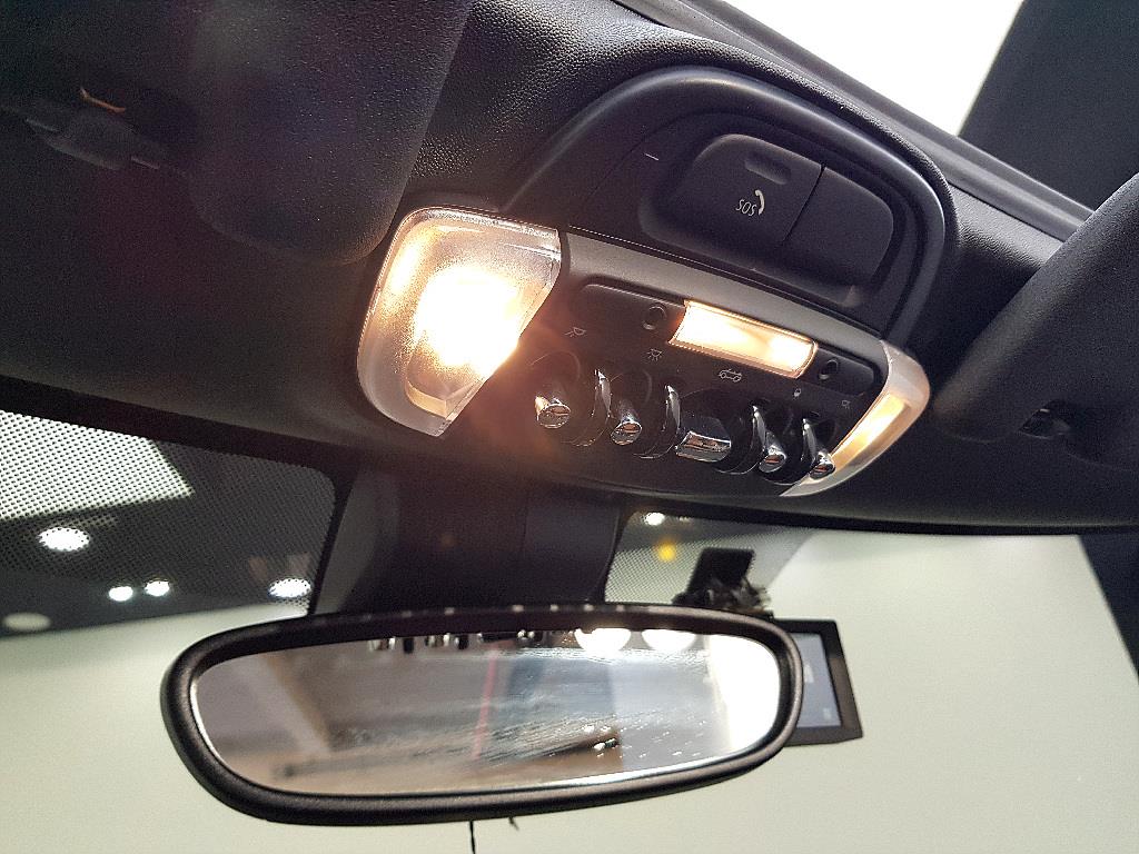 Mini Cooper Convertible - Vista 9