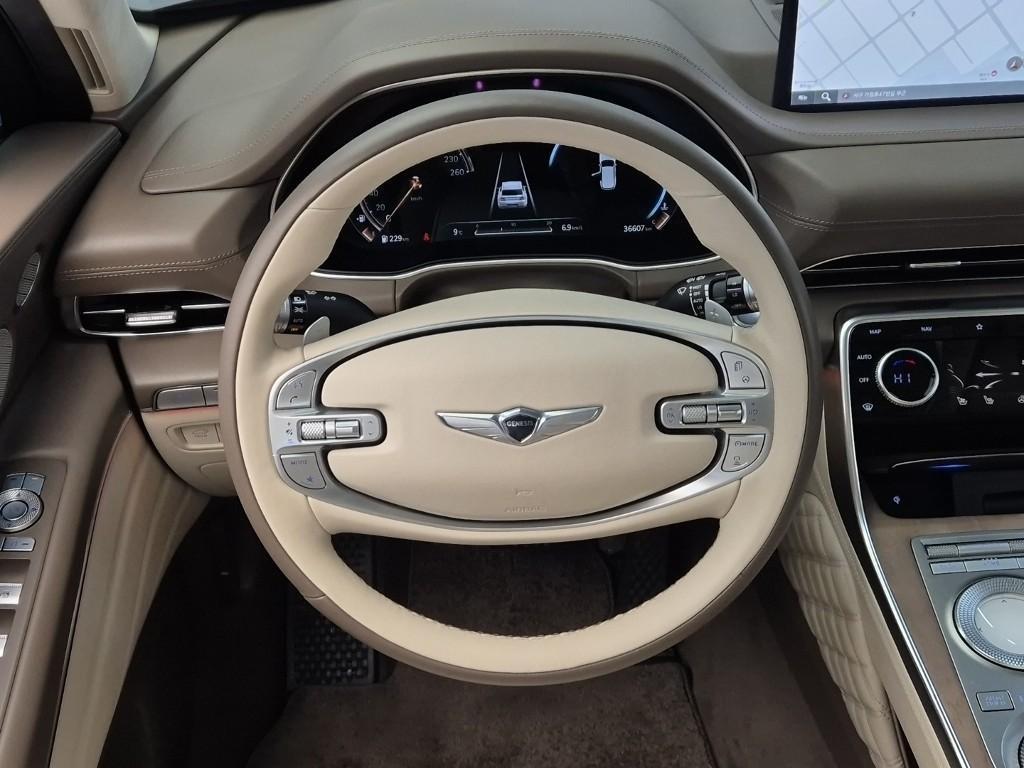 Genesis GV80 - Vista 9