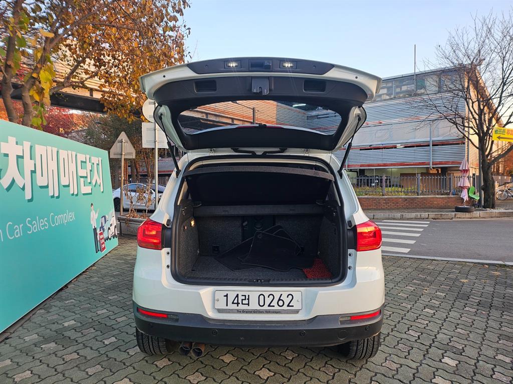 Volkswagen Tiguan - Vista 5